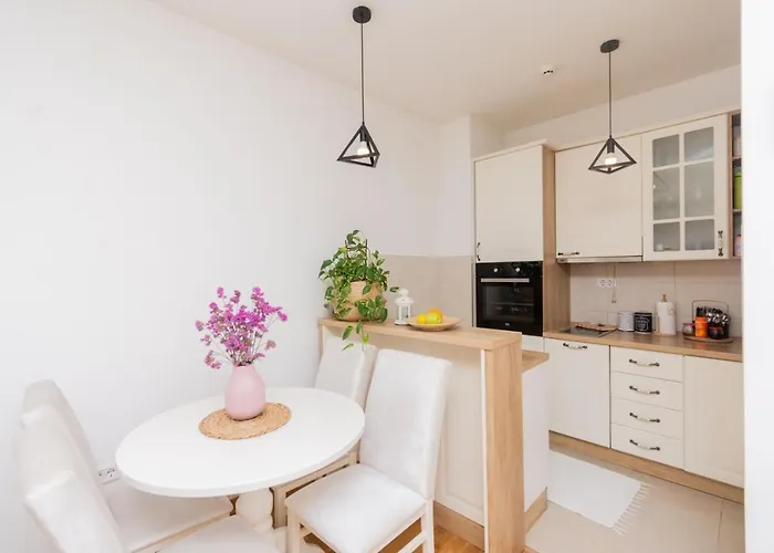 Apartment Lux City With Parking Podgorica