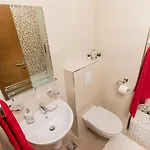 Lux City With Parking Apartament Podgorica