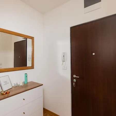 Lux City With Parking Apartmán *