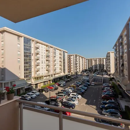 Apartmán Lux City With Parking