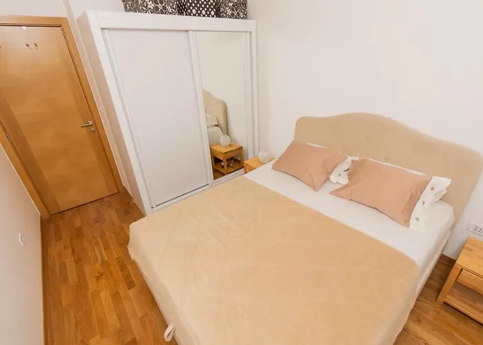 Lux City With Parking Daire *