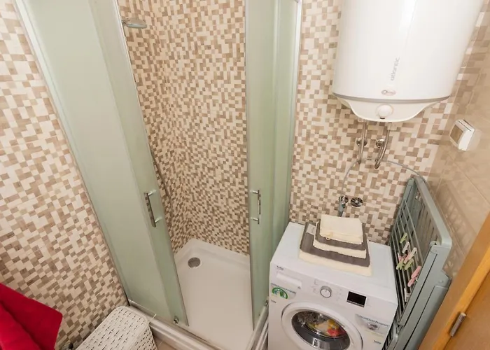 Lux City With Parking Podgoriçe